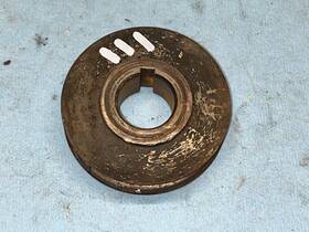 Am133427 John Deere 111 Lawn Tractor Engine Pulley