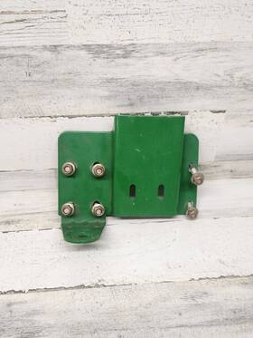 Am137381 John Deere Original Equipment Hitch #am137381
