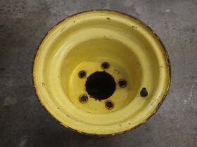 Am143569 John Deere Gator 6x4 4x2 Ts Tx Rear Wheel Rim 9x10