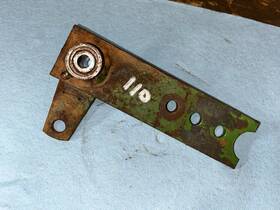 Am30024 John Deere 1964 110 Round Fender Variator Arm