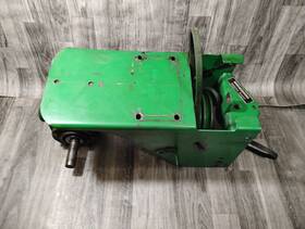 Am33698 John Deere Am33380 524 624 Roto Tiller Gearcase With Gears And Pulley