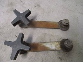 Am35130 John Deere 212 214 216 300 318 332 420 430 Seat Spring Mounting Brackets And Knobs