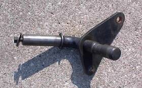 Am35185 John Deere B9-125 200 210 212 214 216 - Front Axle Spindle Left