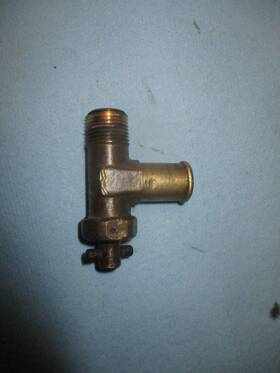 Am38104 John Deere 214 216 318 400 Engine Oil Drain Valve 56 From Jd