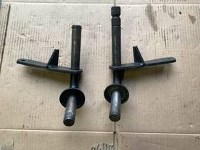 Am39162 John Deere 318 Garden Tractor Front Spindle 1 Inch Early / Please Read Description