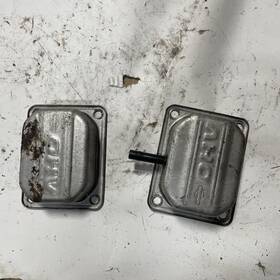 Auc17900 John Deere L118 Briggs And Stratton Cylinder #2 Rocker Cover