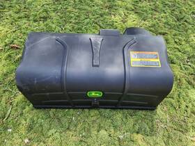 Auc18495 John Deere Auc18474 Twin Bagger For 100 Series Tractors Read Description