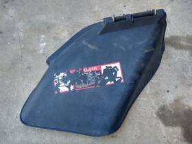 Bm25365 John Deere Edge 42x Xtra Mower Deck Deflector Chute
