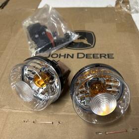 Buc10608 John Deere Oem Front Turn Signal Light Kit Hpx Xuv Gators 2