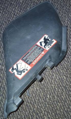M155988 John Deere Gy20647 Oem La Series Lawn Mower Deck Discharge Chute La105