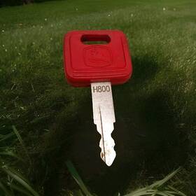 H800 John Deere Oem Replacement Key Tractor Mower