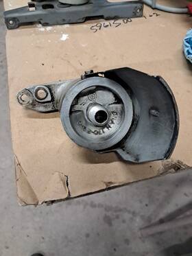 He122-0320 John Deere 318 420 Onan B43 B48 P218 P220 Oil Filter Adapter