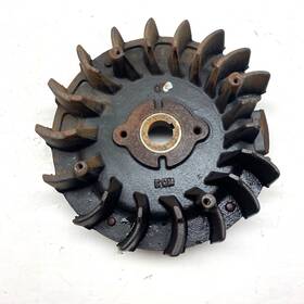 303777-1147-e1 John Deere Lg690891 Lt166 Briggs And Stratton Flywheel M143047