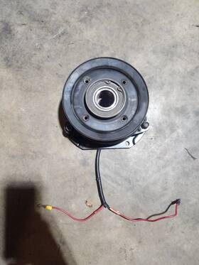 M00318x John Deere 316 330 322 332 318 Tractor Electric Pto Clutch