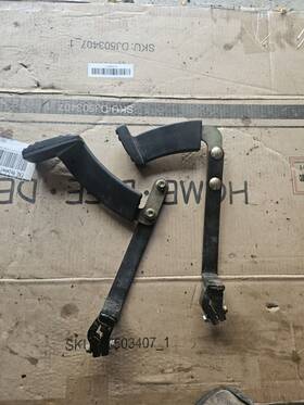M00345a John Deere 345 Tractor Forward And Reverse Control Pedals