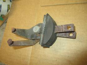 M111396 John Deere M111394 425 Garden Tractor Throttle / Choke Controls And Parts