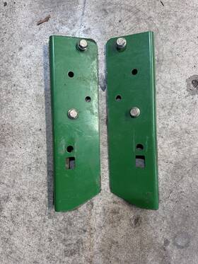 M130752 John Deere M130753 Lt155 Frame Brackets #m130753 Mower Hood Bracket