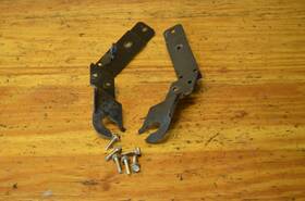 M165216 John Deere M165215 X320 Hood Hinges X304 X324 X500 X520 X540