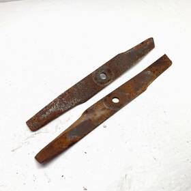 M41646 John Deere 68 34 Inch Mower Deck Blade Set