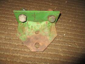 M42357 John Deere 110 112 120 140 300 314 317 400 L&g Tractor Rear Hitch Plate