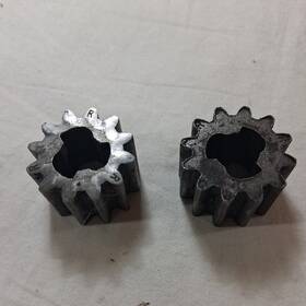 John Deere M45049 2 Gear - For Mower Or Sweeper Open Bag See Pictures