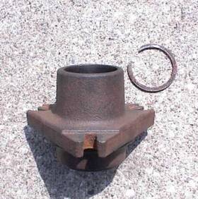 Jd62-214 John Deere M45273 316 318 322 330 332 - 50 Inch Deck Center Hub Jd 129.07