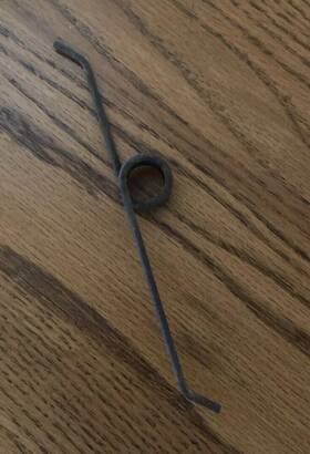 M47030 John Deere 170 175 180 185 260 265 285 318 46 Inch 48 Discharge Chute Spring