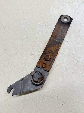 John Deere M81724 1983 216 Tractor Drive Idler Arm And Pivot