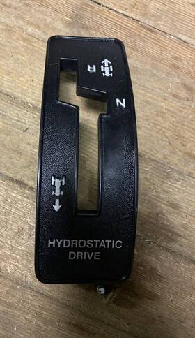 M82484 John Deere 170 175 180 185 Hydro Shift Quadrant Lever Trim