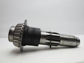 R232381 John Deere Oem Rear Pto Output Shaft - Nob New