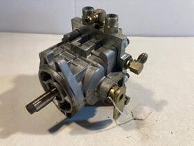 Tca10020 John Deere Hydro Pump