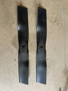 Uc22008 John Deere 42 Inch Mower Blade
