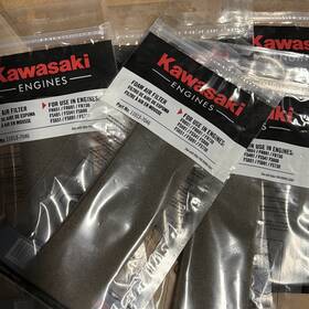 11013-7046 Kawasaki Genuine Pre Filter New In Package 5 Total Filters
