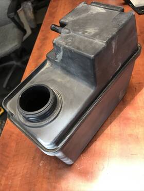Fj180v-am21 Kawasaki Used Oem Part Fuel Tank Assy For Engine 21 Inch Lawnmower