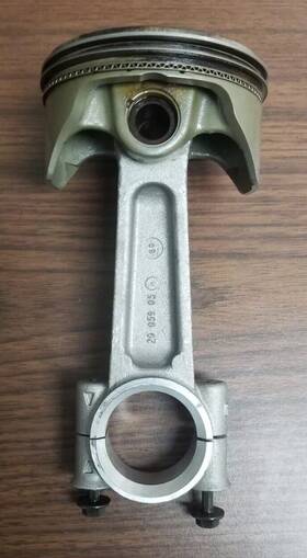 2005701 Kohler Courage Sv Piston C And Connecting Rod 20 059 05 Oem Cub Cadet Used