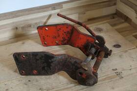 76539-44580 Kubota B7100 Tractor Mower Deck Front Link Support