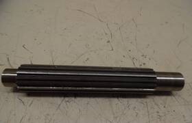 H6650-14210 Kubota Used Shaft P/n