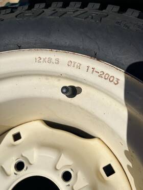 Zg20 Kubota 23x10.5-12 Wheel And Tire