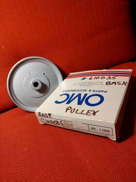 610035 Lawn-boy Nos Omc Pulley Genuine Original Equipment