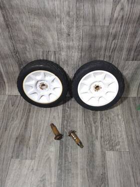 684776 Lawn-boy Front Wheels With Bolts