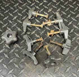09966 Mtd Handle Knob And Bolt Misc. Lot T8