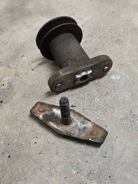 748-04016a Mtd Mower Blade Adapter Fits Yardman Craftsman Cub Cadet And Others