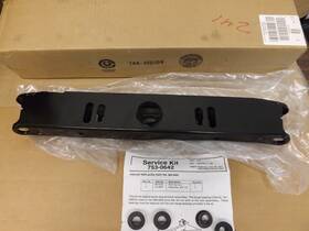 753-0642-0637 Mtd New Oem Cub Front Axle Pivot Bar Nos