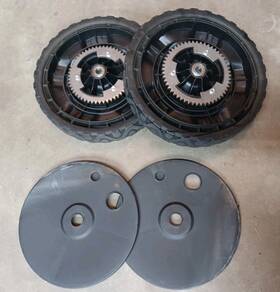 934-04699 Mtd Qty 2 Drive Wheels Craftsman Troy-bilt With Dust Covers And Hubcaps
