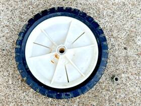 72-109 Oregon Lawn Mower Wheel Size 8.75 Inch X 1-3/4