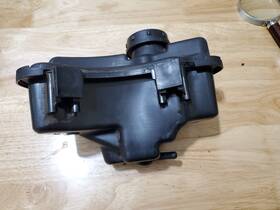 Pr500n21sh-96112012404 Poulan 9p602-0085-f1 / Briggs And Str. 596251 Tank-fuel Cap Used