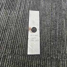 4927-6477 Qxy Qty 11 4927 6477 Edger Blade 7-3/4 Inch Length X 2 Width 1 Center Hole