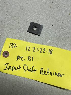 Simplicity 2025515 Allis Chalmers B1 Tractor Bevel Gearbox Interior Bearing Clamp Plate