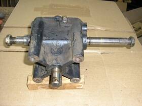7014 Simplicity Allis Chalmers Bevel Gear Box 912 Tractor