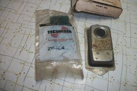 28424 Tecumseh 28423 New Old Stock Breather And Filter/small Engine Parts